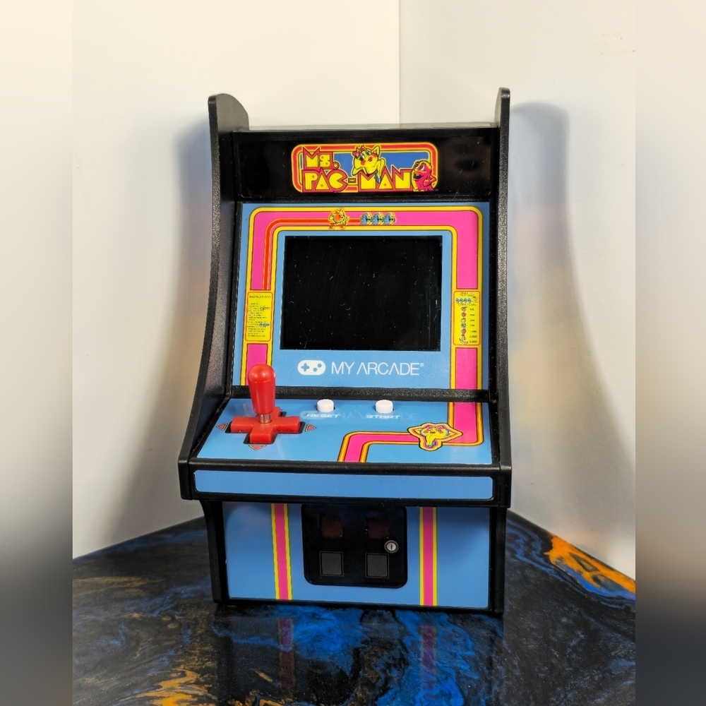 My Arcade Micro Player Mini Arcade Machine: Ms. Pac-Man Video Game. - Picture 9 of 9